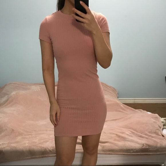 Forever 21 Dresses & Skirts - FOREVER 21 Mauve Pink Ribbed Mini Dress